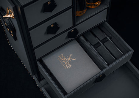 Gordon & MacPhail Whisky Trunk