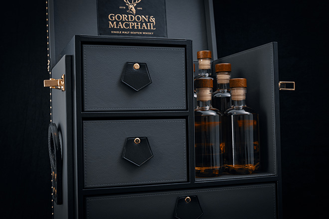 Specialist Carry | Creating the Gordon &#038; MacPhail Whisky Trunk