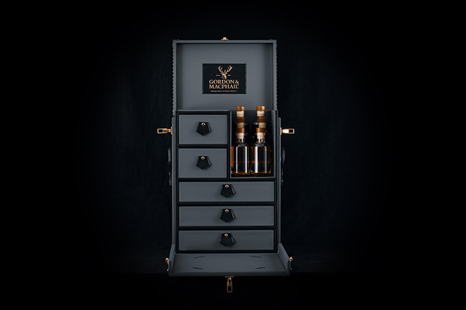 Specialist Carry | Creating the Gordon &#038; MacPhail Whisky Trunk