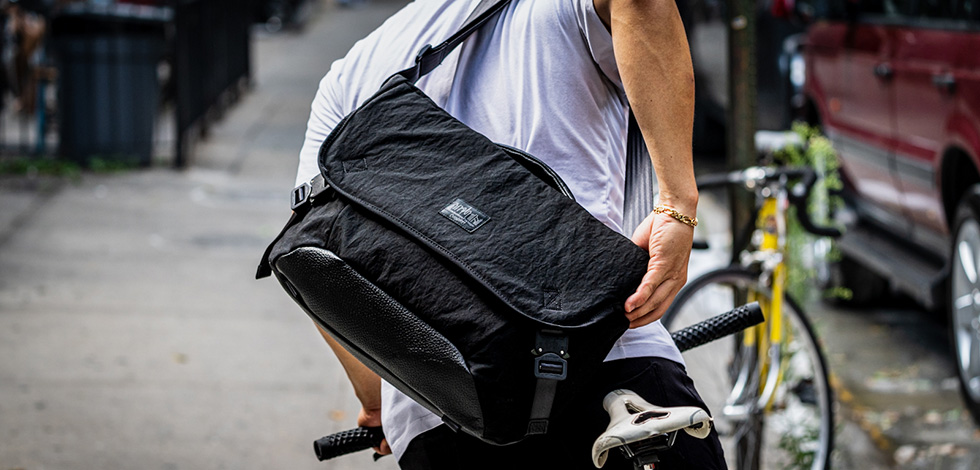 Manhattan Portage x Carryology Redux Messenger