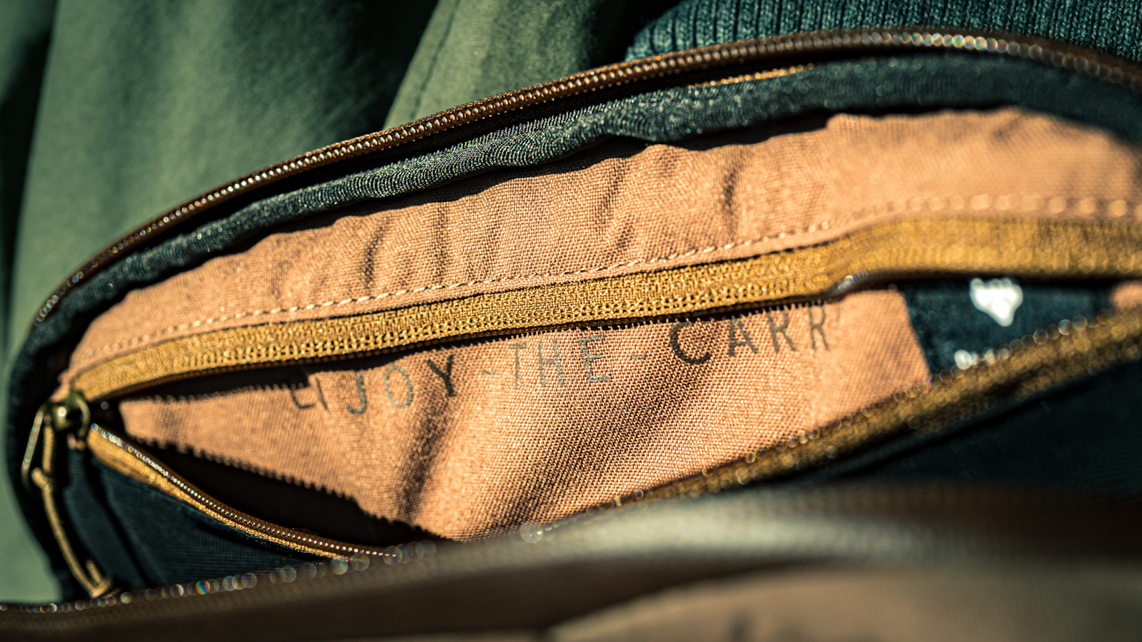 First Look | Clever Supply Release Their First Bag &#8211; The Camera Sling