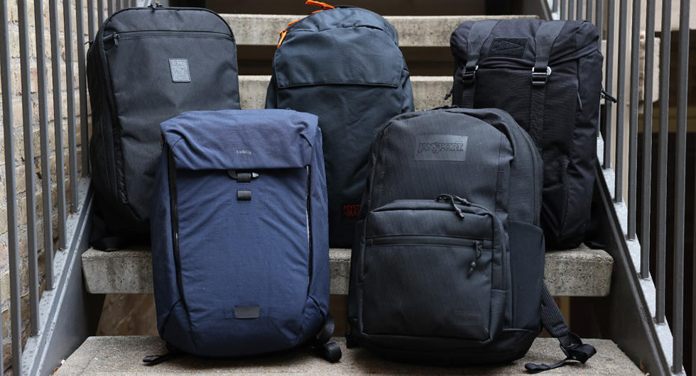 Peak Design Everyday Backpack Zip vs Everyday Backpack V2 I CARRYOLOGY