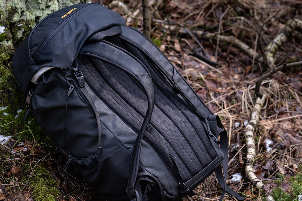 Arc'teryx LEAF DryPack 25: Road Test - Carryology