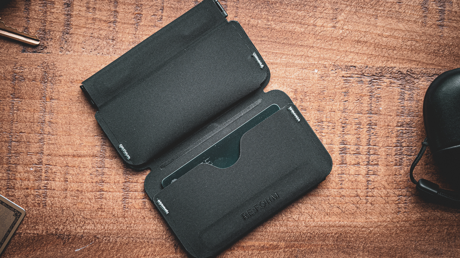 RE:FORM Introduces Modern, Versatile Wallets