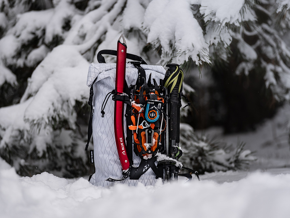 Mountaineering backpack