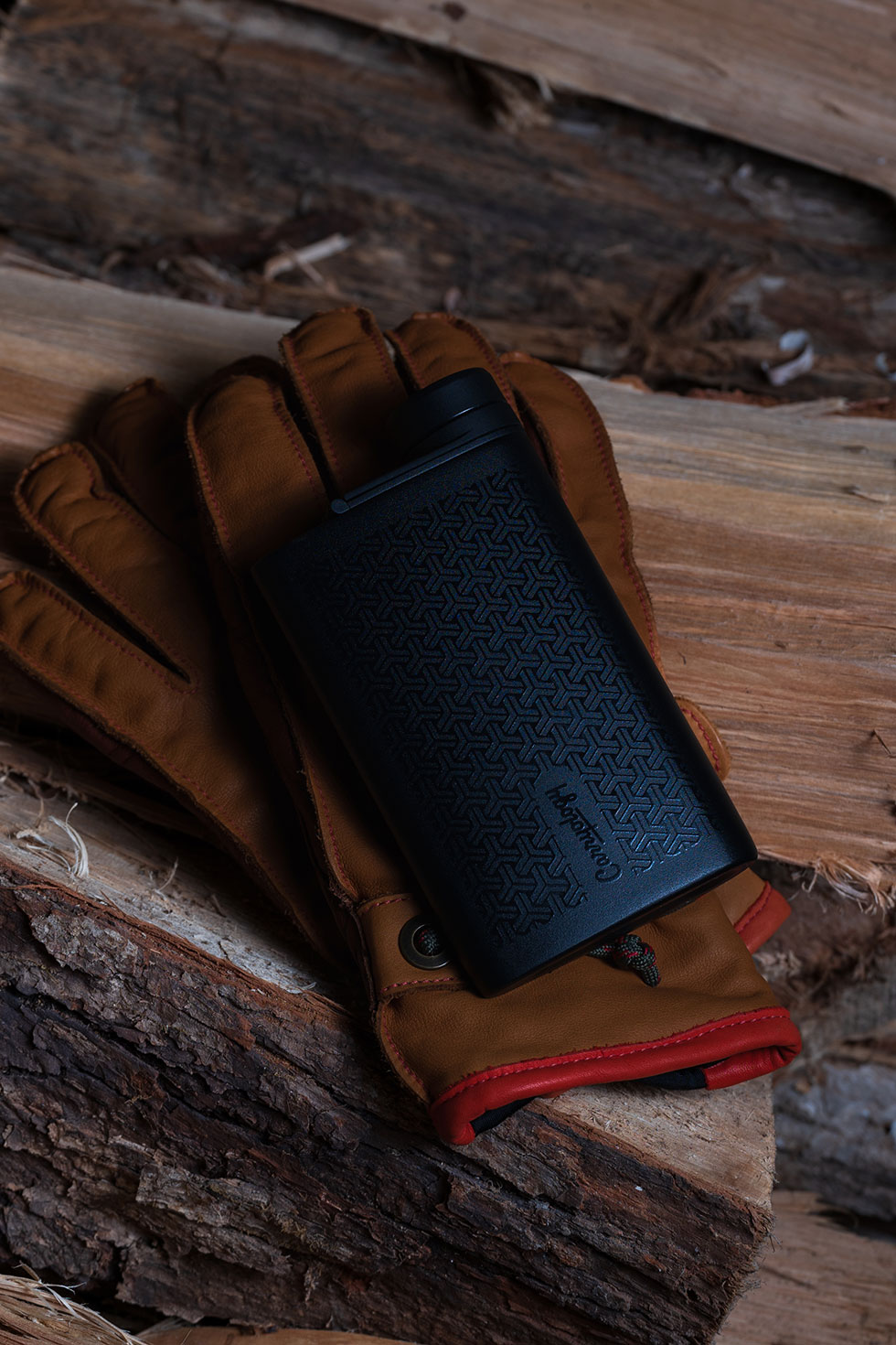 MiiR x Carryology Aero Flask
