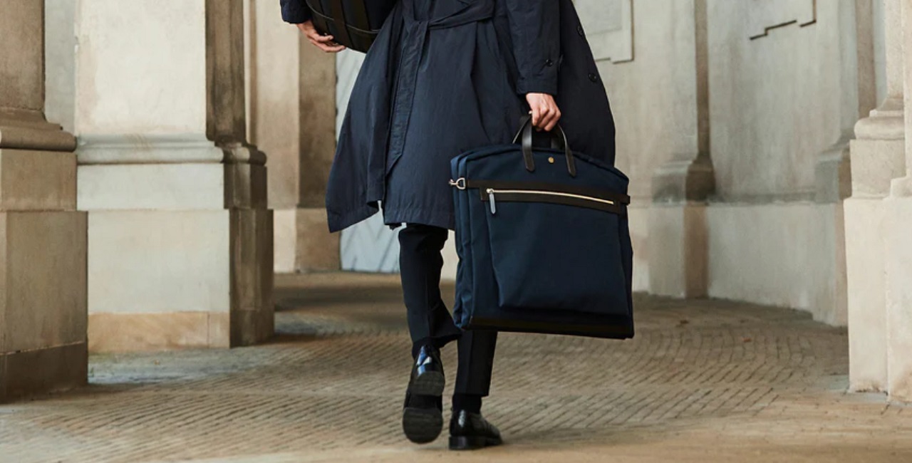 Mismo M/S Suit Carrier