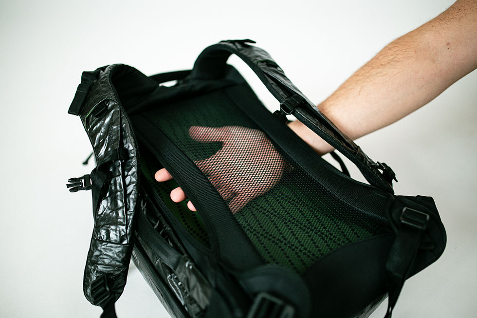 Osprey x Carryology Archeon Fujin 