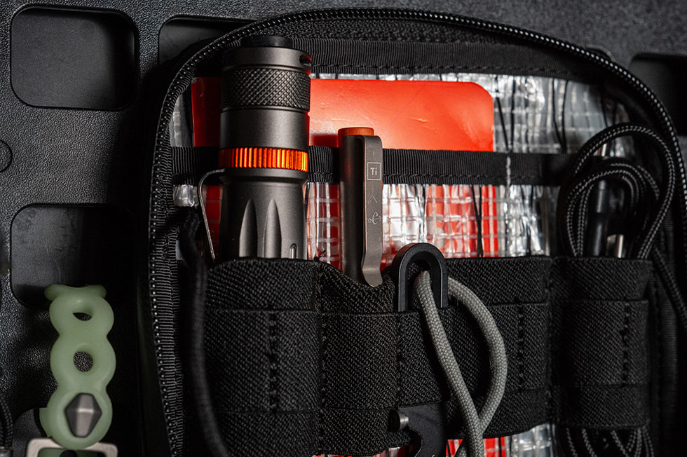 Foursevens x Carryology x Glow Rhino Quark Onibi