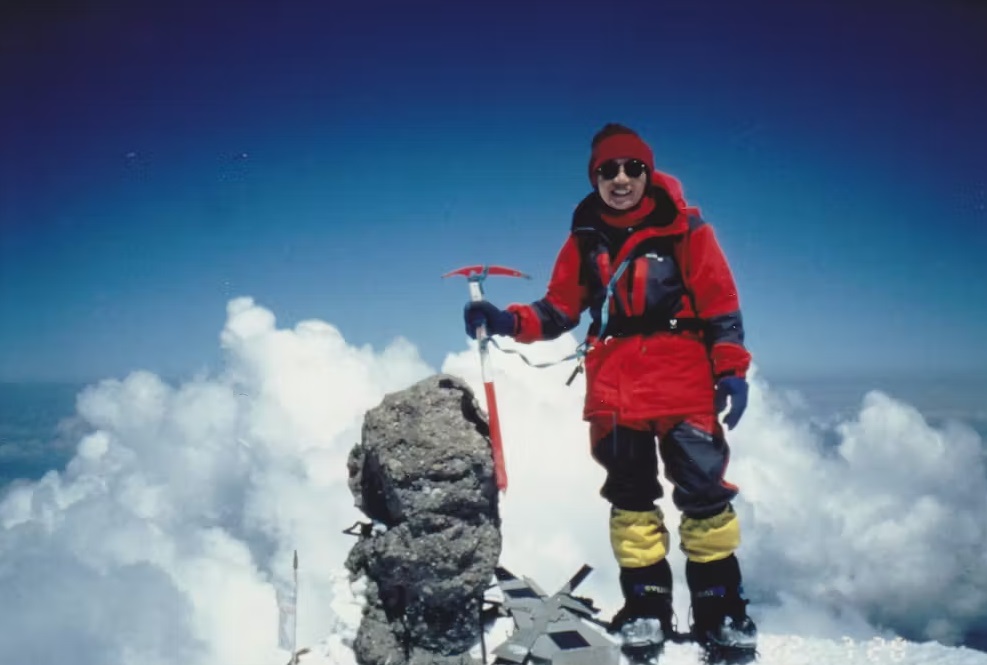 Tabei at Mount Elbrus (1992). Junko Tabei Foundation 