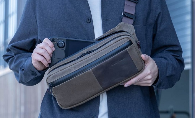 WaterField Designs Versus Gaming Sling