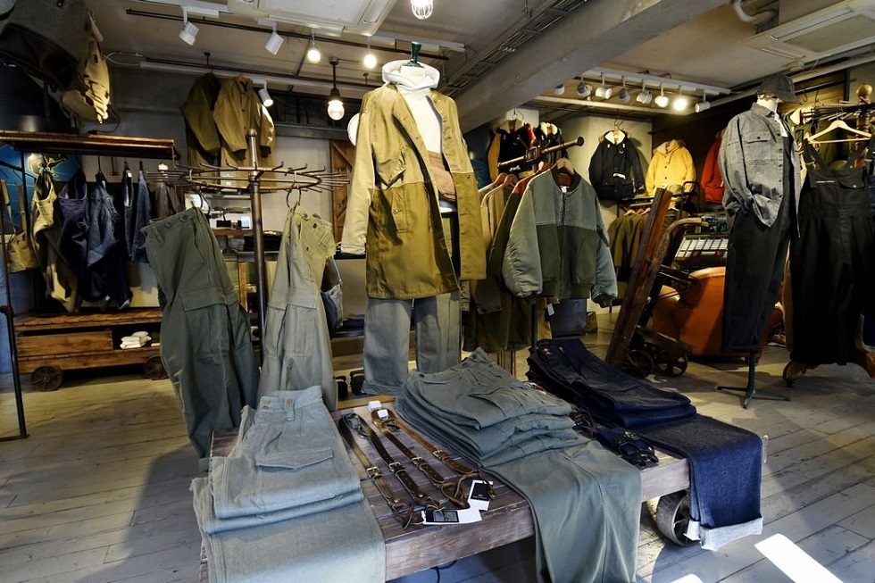 Nigel Cabourn THE ARMY GYM FLAGSHIP STORE